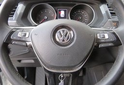 2020 Volkswagen Tiguan - Image 41