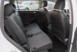 2020 Volkswagen Tiguan - Image 30