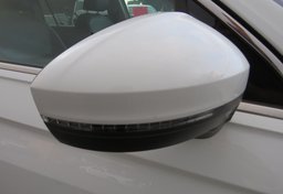 2020 Volkswagen Tiguan - Image 16