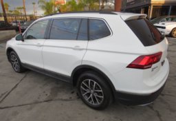 2020 Volkswagen Tiguan - Image 7