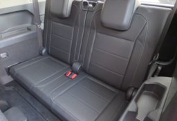 2020 Volkswagen Tiguan - Image 33