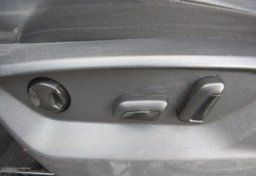 2020 Volkswagen Tiguan - Image 49