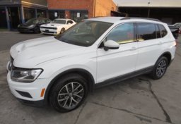 2020 Volkswagen Tiguan - Image 1