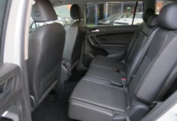 2020 Volkswagen Tiguan - Image 31