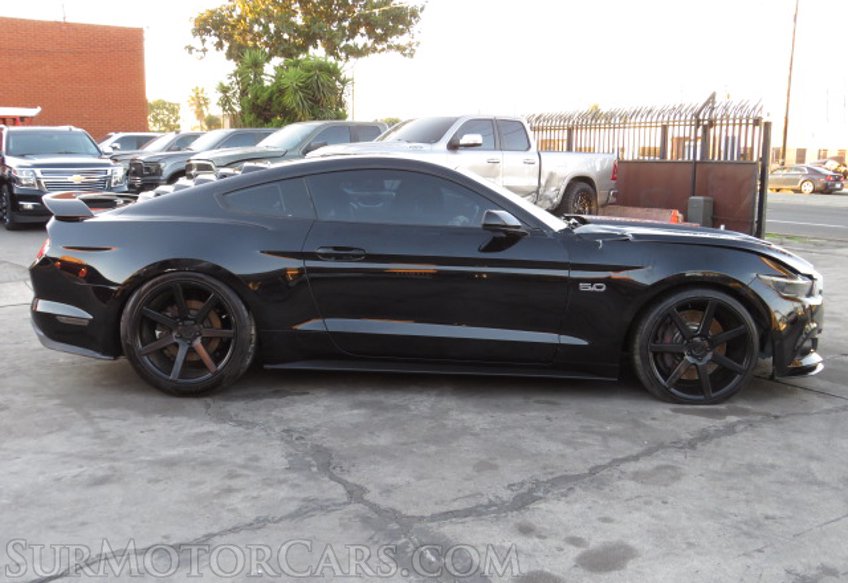 2017 Ford Mustang - Image 9