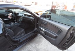 2017 Ford Mustang - Image 24