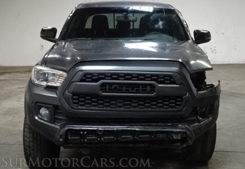 2019 Toyota Tacoma 4WD - Image 9