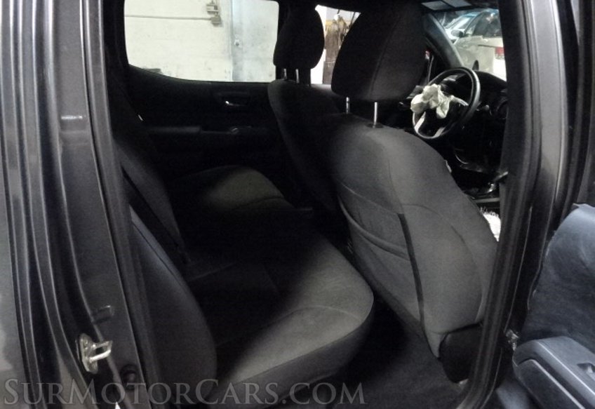 2019 Toyota Tacoma 4WD - Image 31