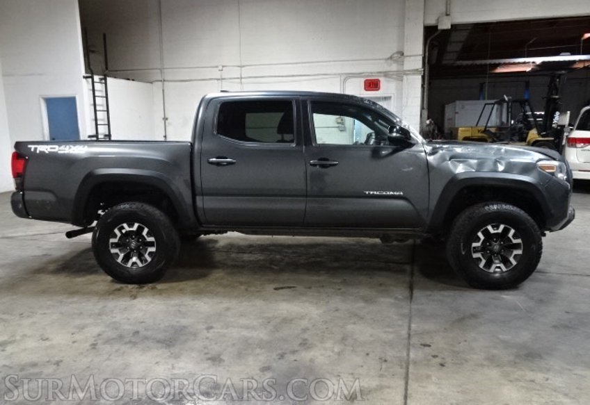 2019 Toyota Tacoma 4WD - Image 11