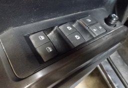 2019 Toyota Tacoma 4WD - Image 38