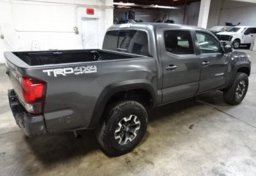 2019 Toyota Tacoma 4WD - Image 5