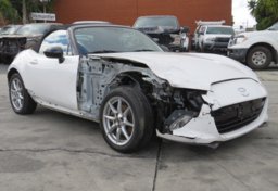 2016 Mazda MX-5 Miata - Image 2