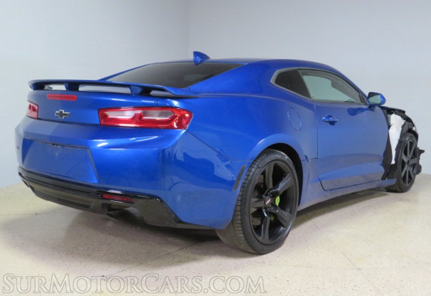 2017 Chevrolet Camaro - Image 10