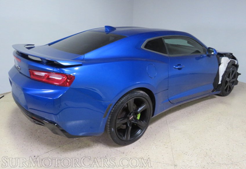 2017 Chevrolet Camaro - Image 8