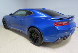 2017 Chevrolet Camaro - Image 7