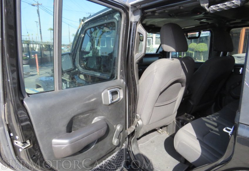 2018 Jeep Wrangler Unlimited - Image 23