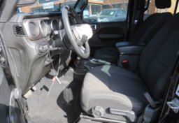 2018 Jeep Wrangler Unlimited - Image 21