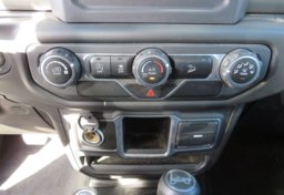 2018 Jeep Wrangler Unlimited - Image 38