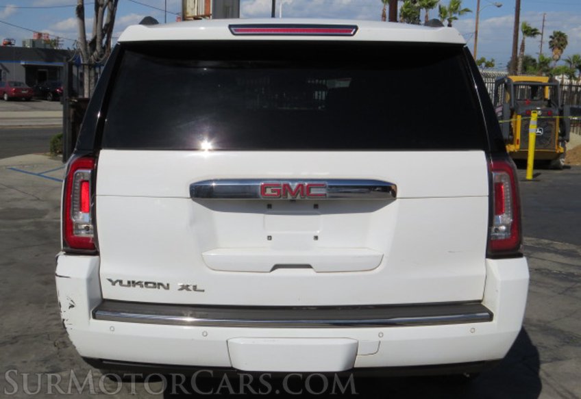 2015 GMC Yukon XL - Image 12