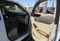 2015 GMC Yukon XL - Image 21