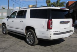 2015 GMC Yukon XL - Image 9
