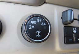 2015 GMC Yukon XL - Image 44