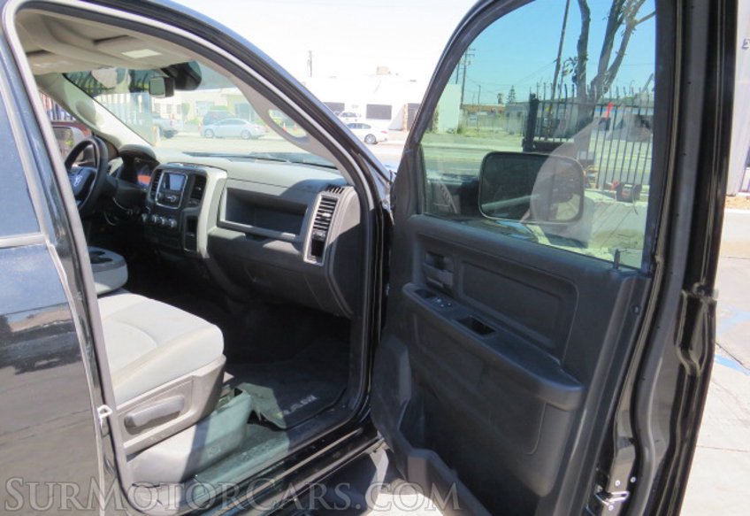 2019 Ram 1500 Classic - Image 25