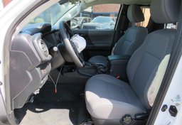 2021 Toyota Tacoma - Image 23