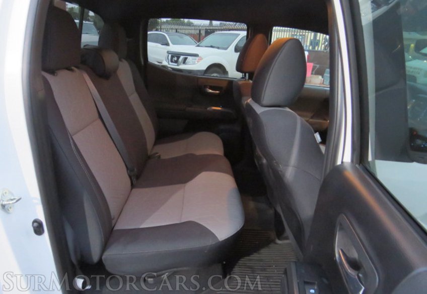 2021 Toyota Tacoma - Image 29