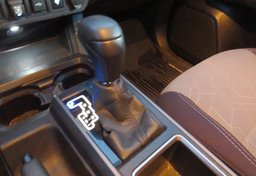 2021 Toyota Tacoma - Image 39