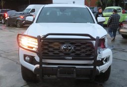 2021 Toyota Tacoma - Image 11