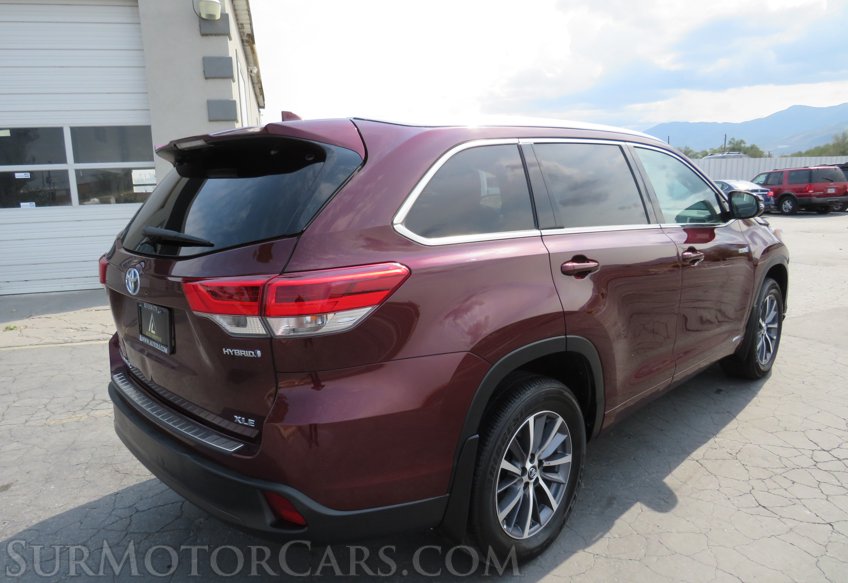 2018 Toyota Highlander - Image 6