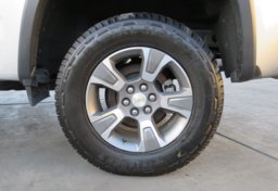 2017 Chevrolet Colorado - Image 19