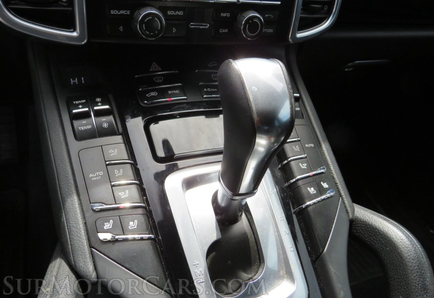 2014 Porsche Cayenne - Image 45