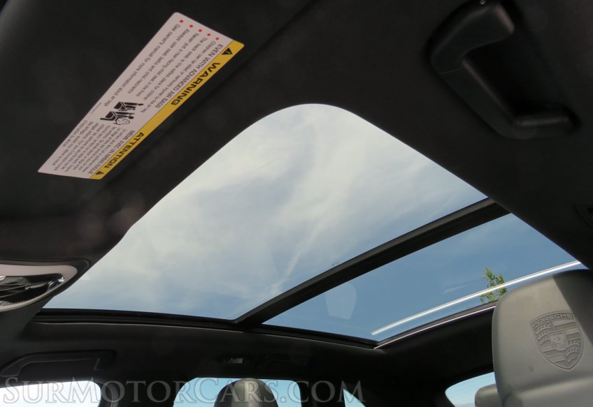 2014 Porsche Cayenne - Image 47