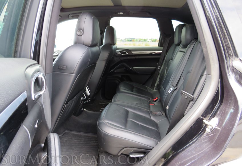 2014 Porsche Cayenne - Image 29