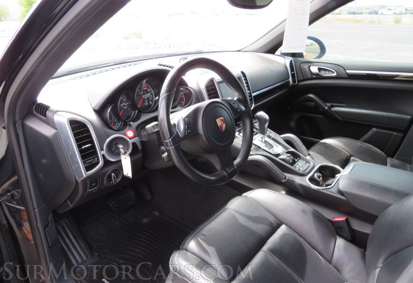 2014 Porsche Cayenne - Image 24