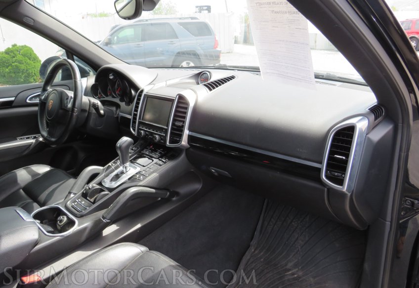 2014 Porsche Cayenne - Image 25