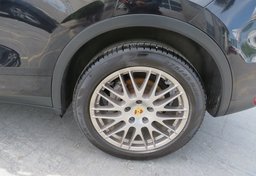 2014 Porsche Cayenne - Image 54