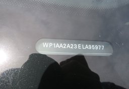 2014 Porsche Cayenne - Image 55