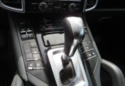 2014 Porsche Cayenne - Image 45