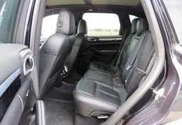 2014 Porsche Cayenne - Image 29