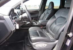 2014 Porsche Cayenne - Image 26