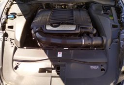 2014 Porsche Cayenne - Image 59