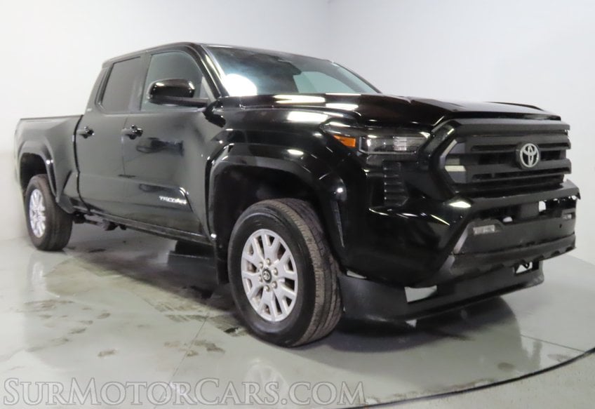2024 Toyota Tacoma 4x4 SR5 - Image 3