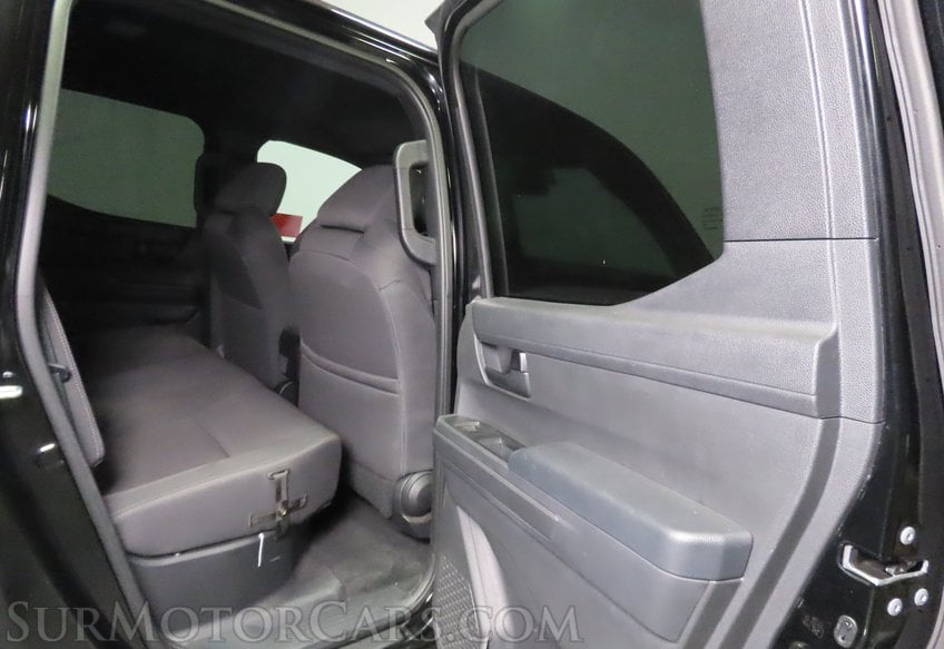 2024 Toyota Tacoma 4x4 SR5 - Image 27