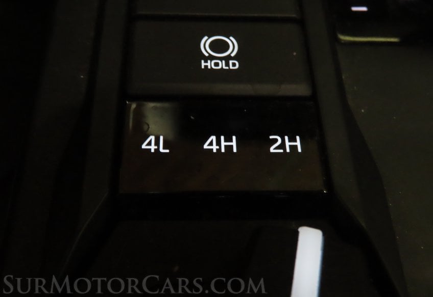 2024 Toyota Tacoma 4x4 SR5 - Image 37