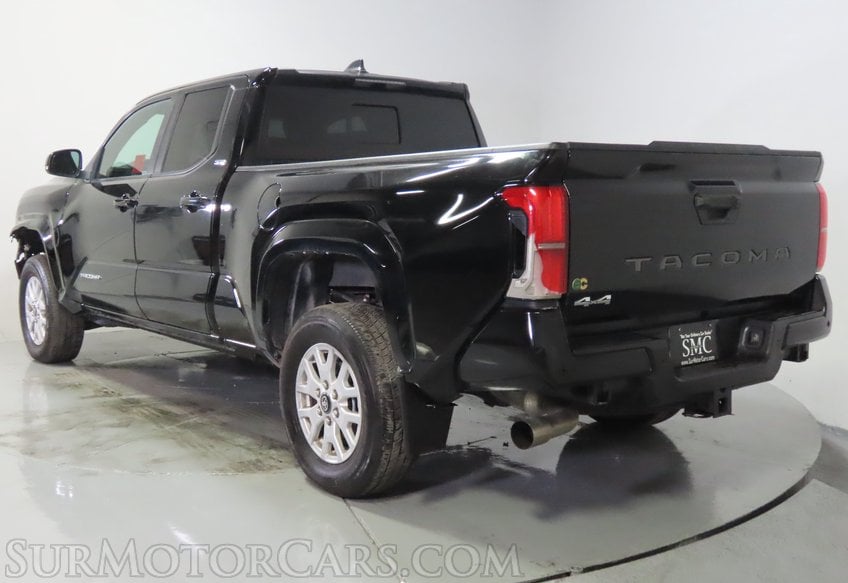 2024 Toyota Tacoma 4x4 SR5 - Image 7