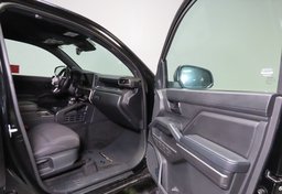 2024 Toyota Tacoma 4x4 SR5 - Image 20