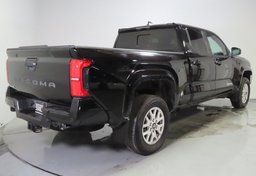 2024 Toyota Tacoma 4x4 SR5 - Image 6